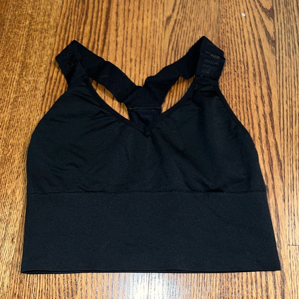 PINK SPORTS BRA